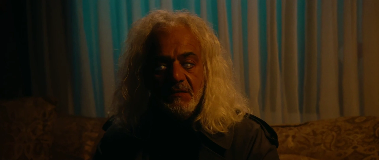 Don't Look Away screenshot 4