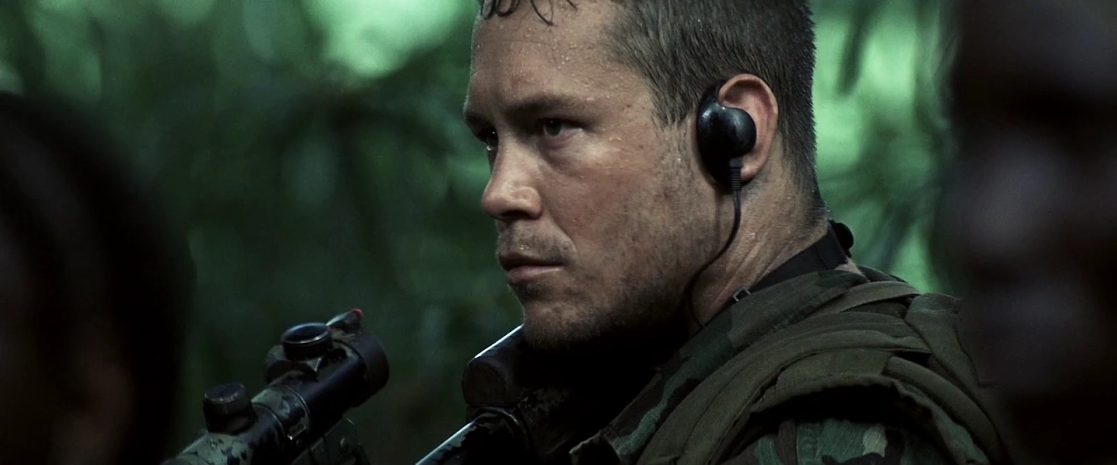 Tears of the Sun screenshot 1
