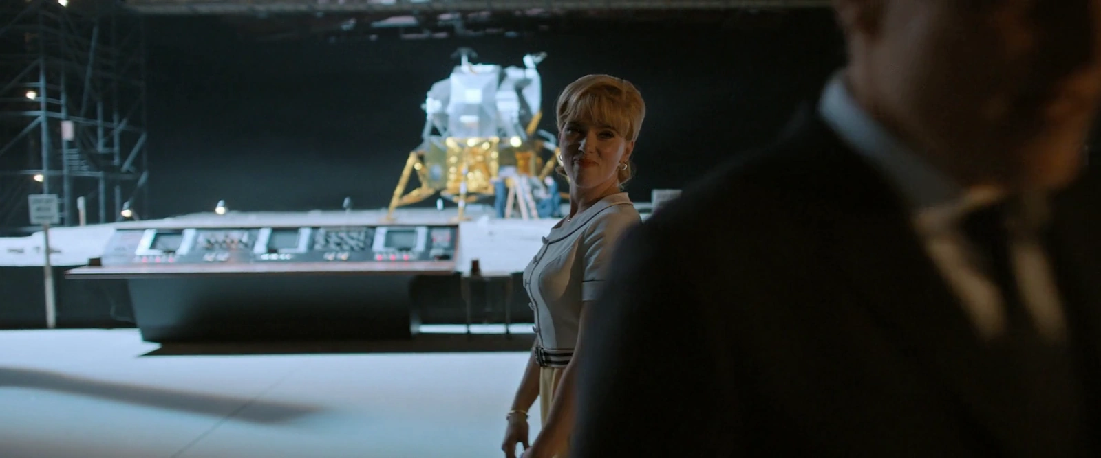 Fly Me to the Moon screenshot 5