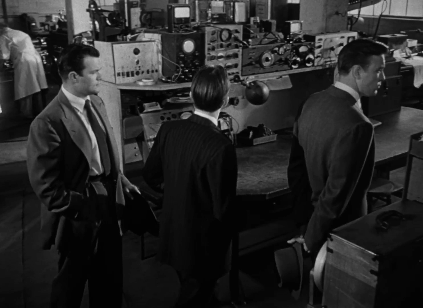 He Walked by Night screenshot 1