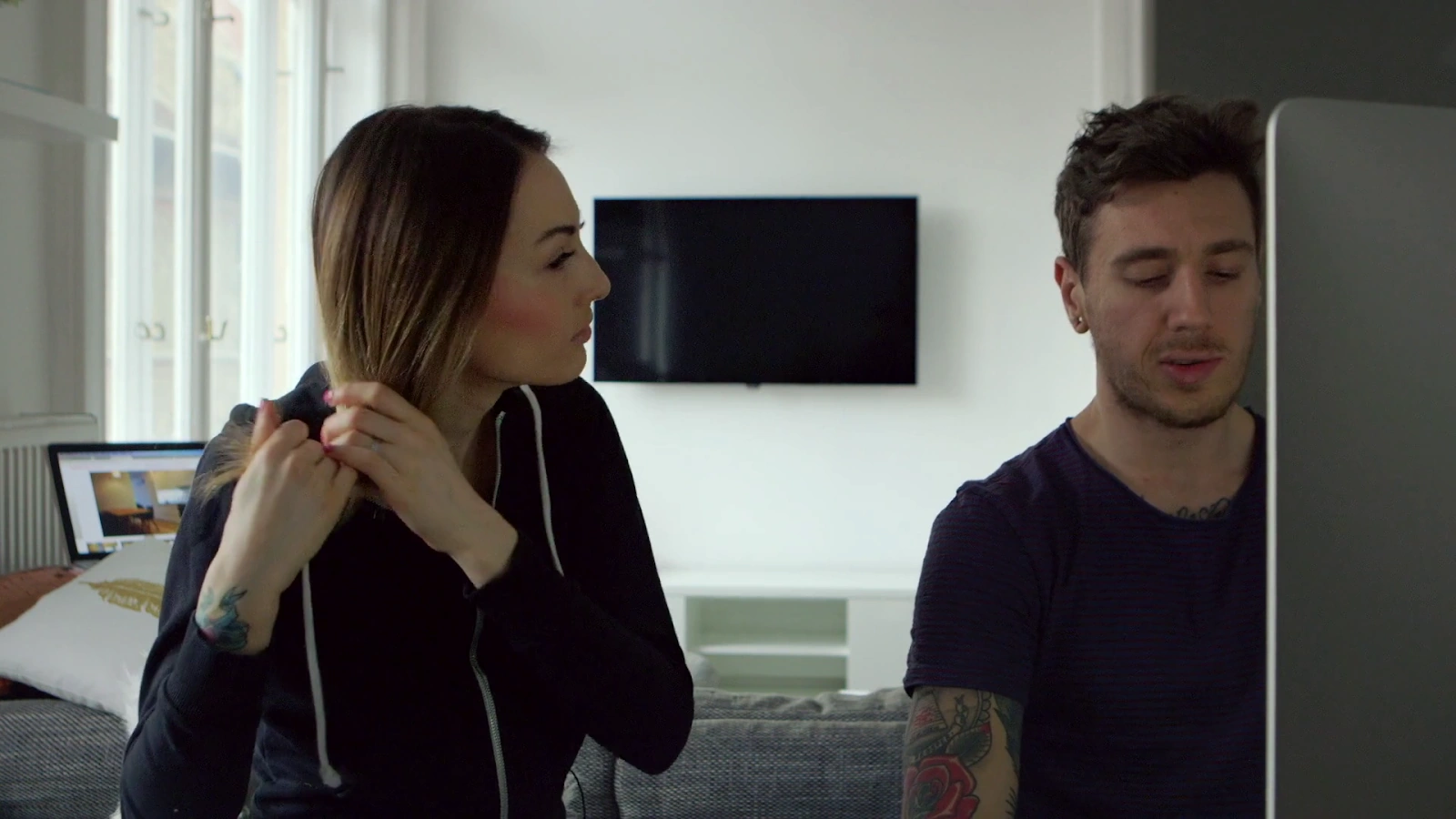 Emma and Eddie: A Working Couple screenshot 5