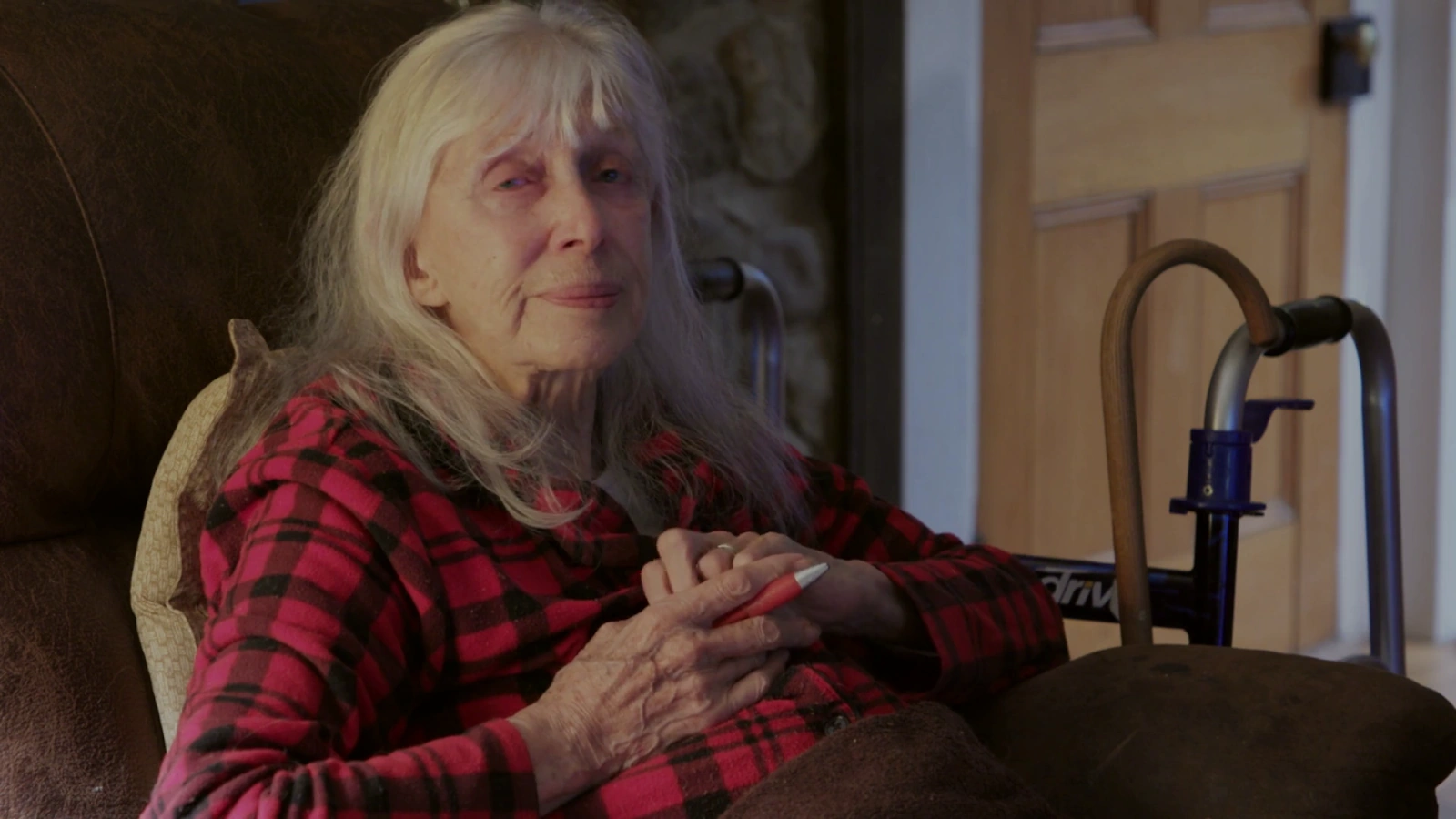 Beyond the Gaze: Jule Campbell's Swimsuit Issue screenshot 5