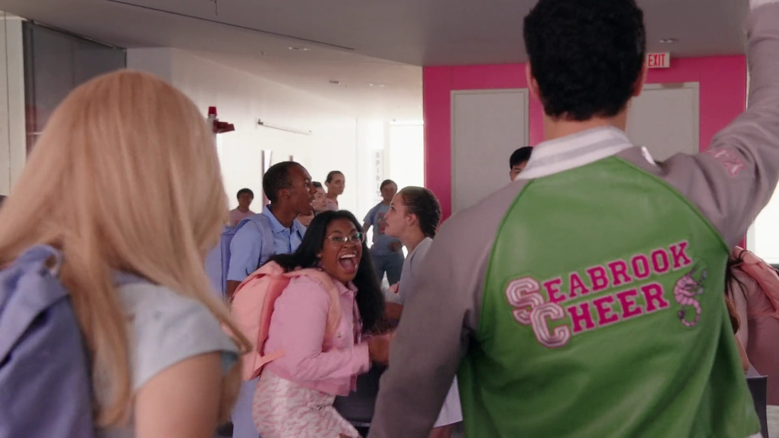 Z-O-M-B-I-E-S screenshot 4