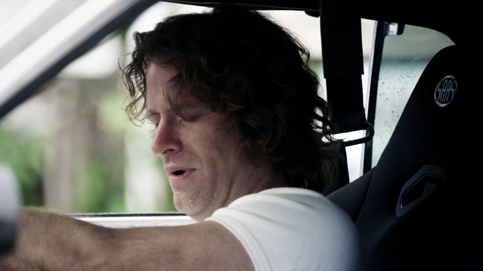 Drive Hard screenshot 2