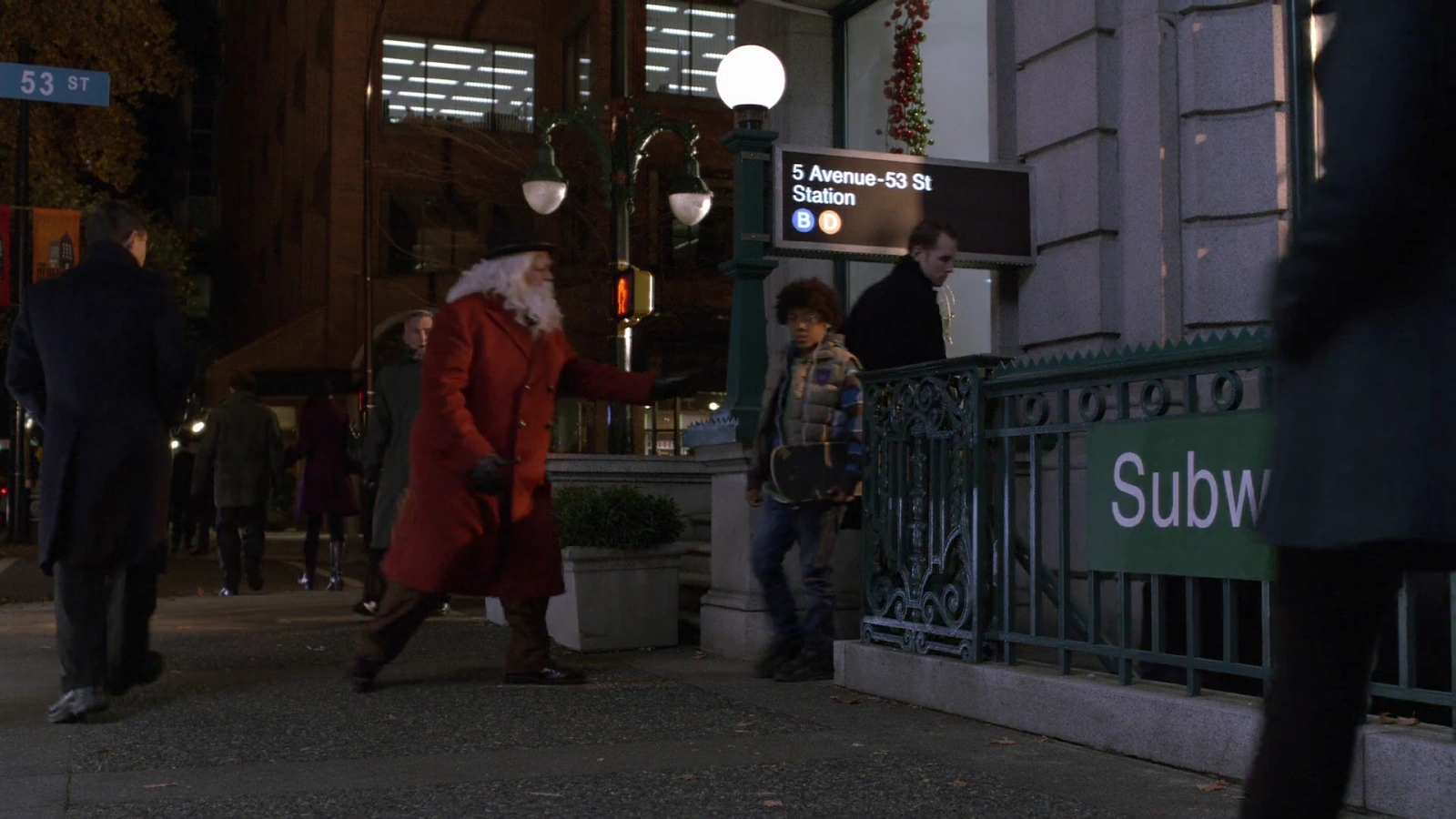 The Search for Santa Paws screenshot 2