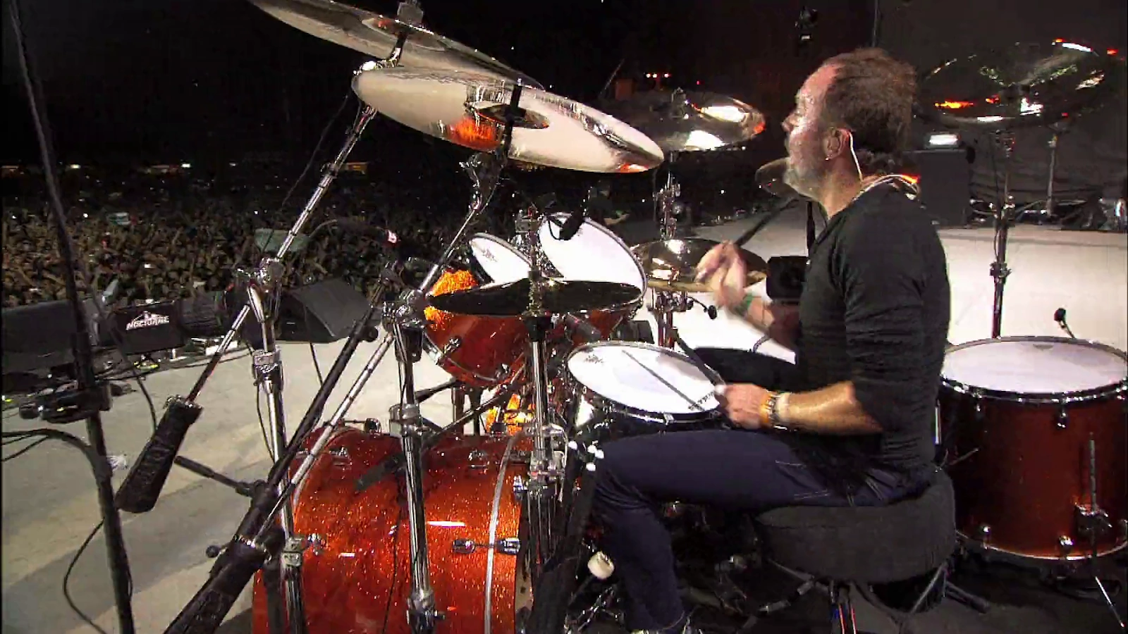 Metallica: Pride, Passion and Glory - Three Nights in Mexico City screenshot 5