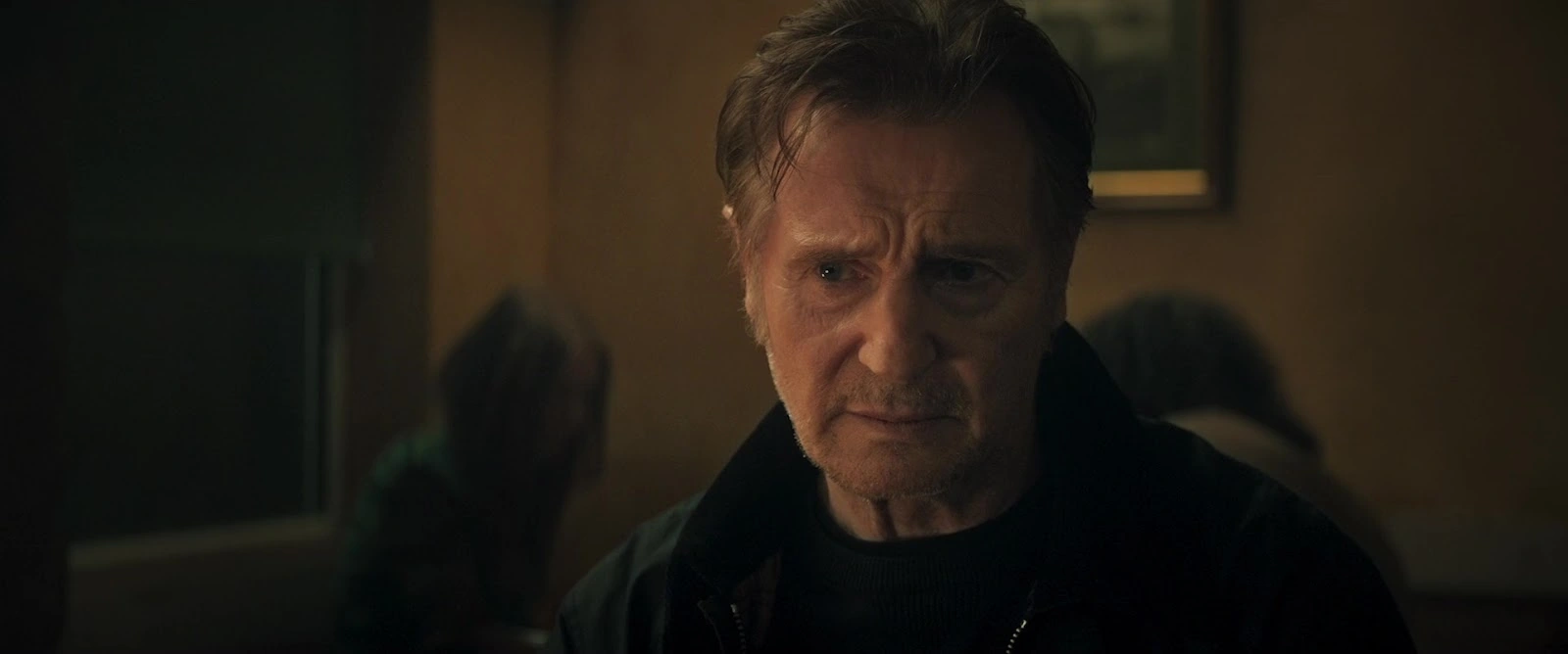 In the Land of Saints and Sinners screenshot 3