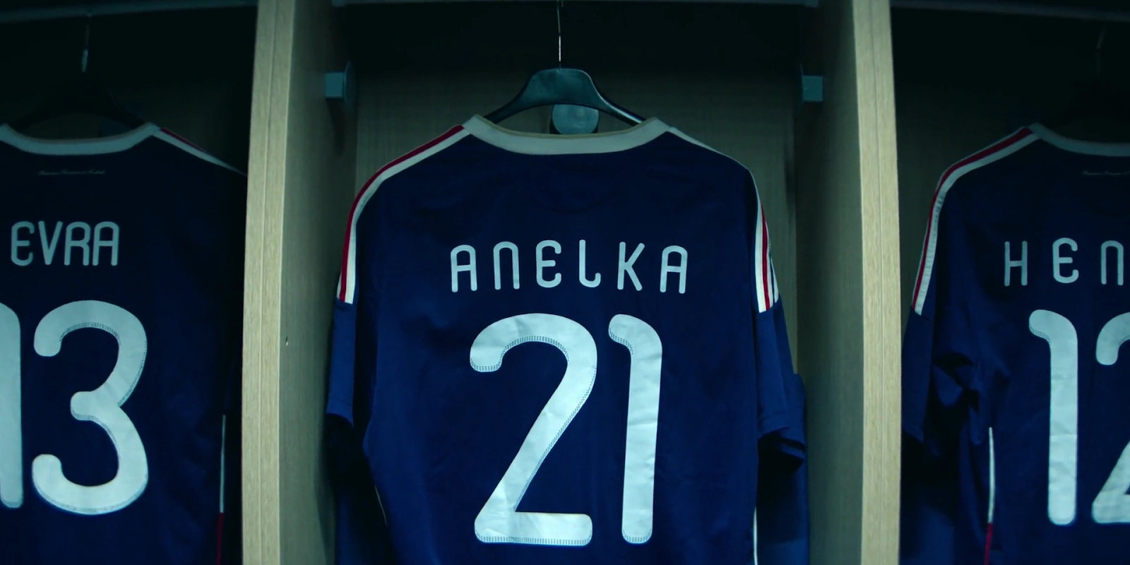 The Bus: A French Football Mutiny screenshot 2