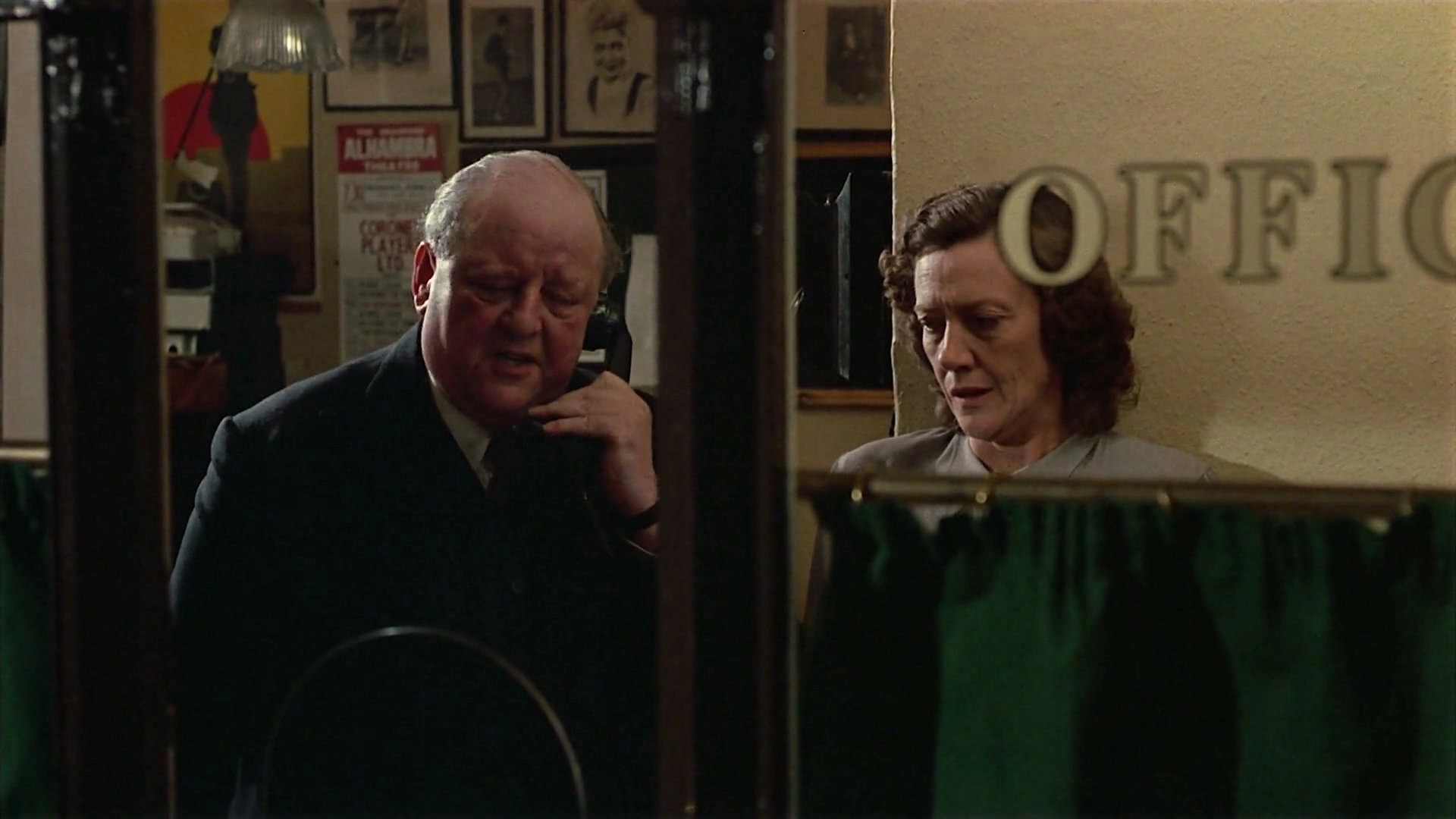 The Dresser screenshot 4