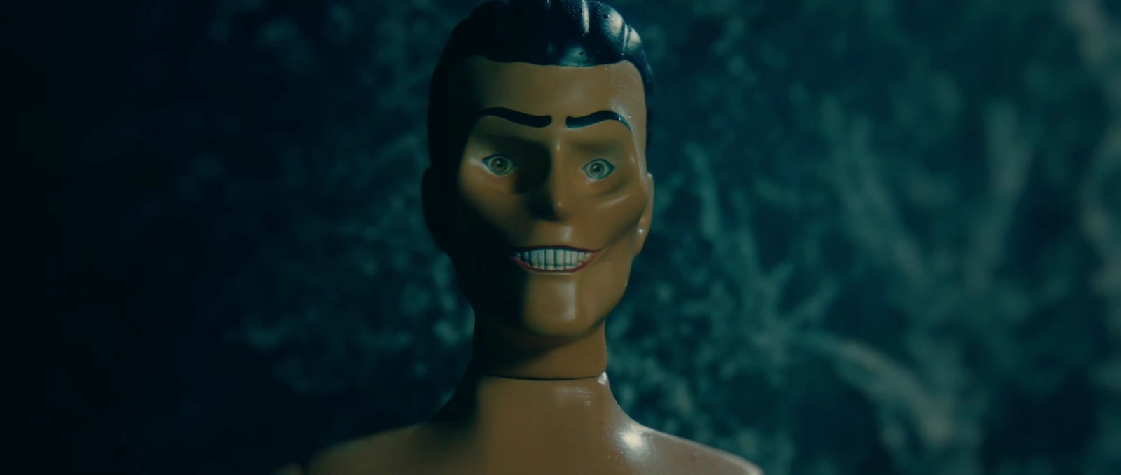 Don't Look Away screenshot 3