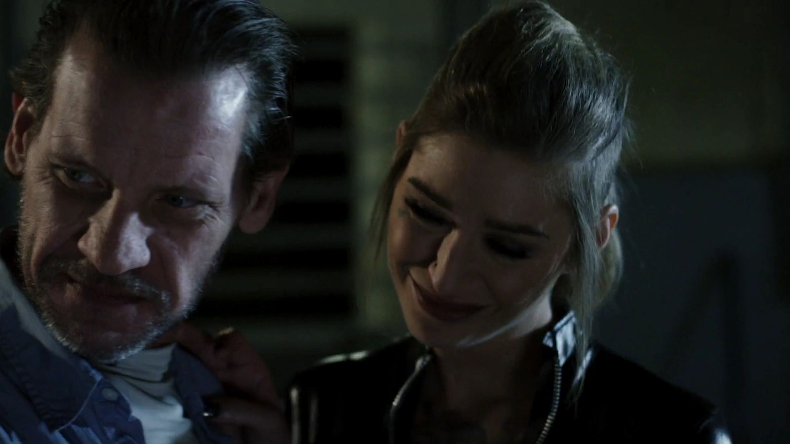 Girls Guns and Blood screenshot 2