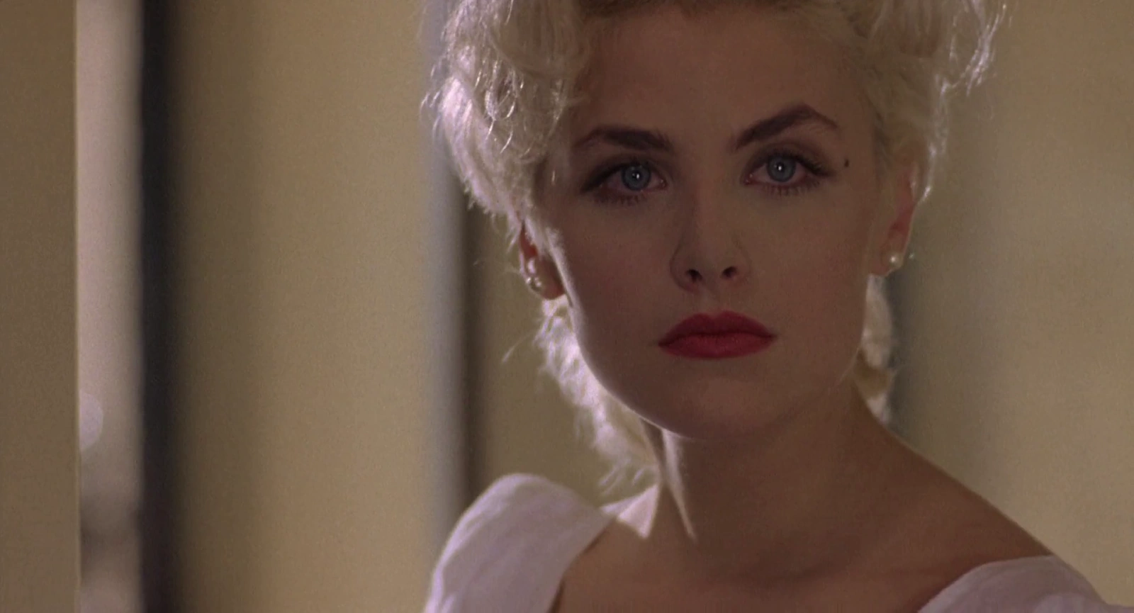 Two Moon Junction screenshot 2