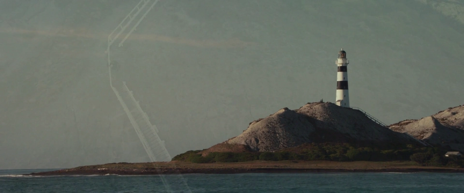 The Light Between Oceans screenshot 1