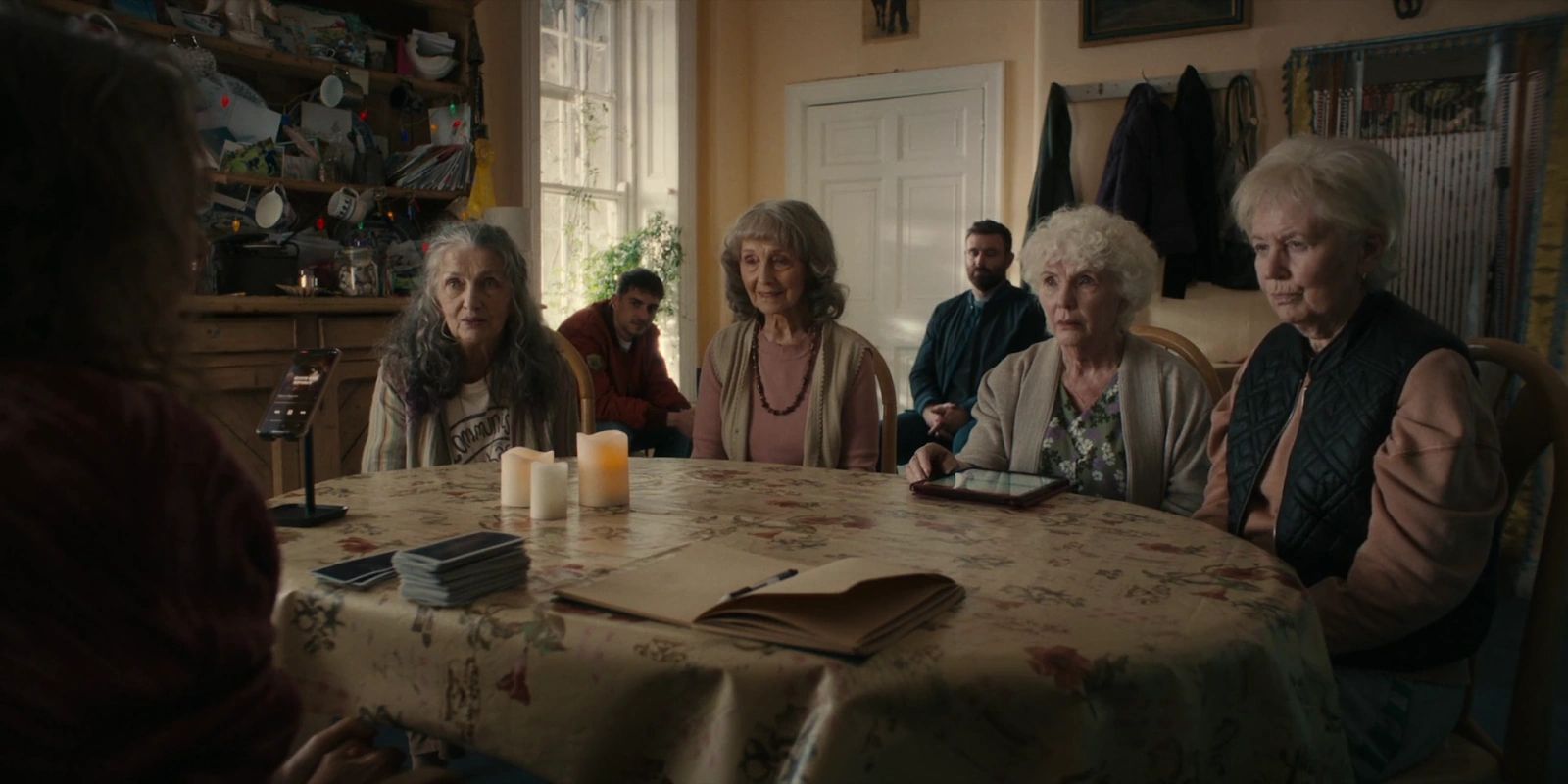 Four Mothers screenshot 2