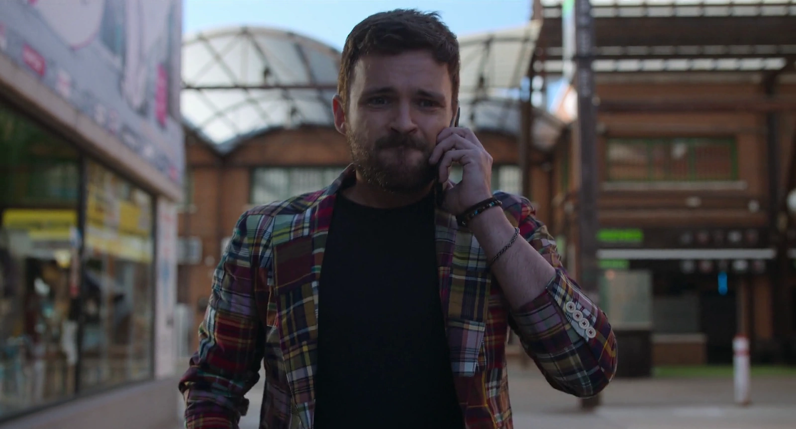 Love, Divided screenshot 4