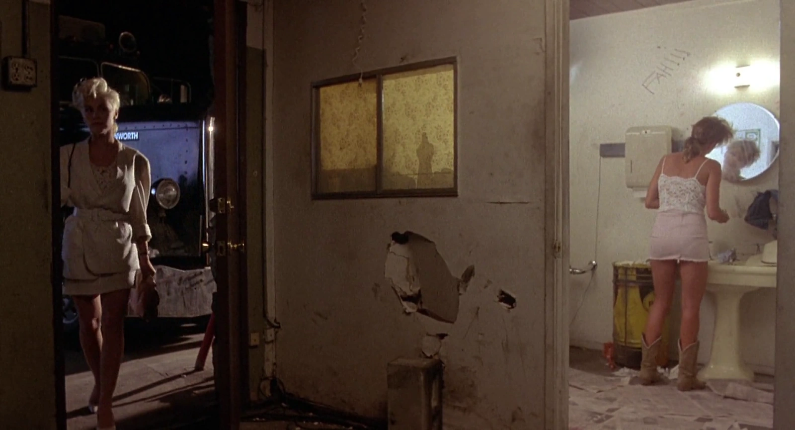 Two Moon Junction screenshot 3