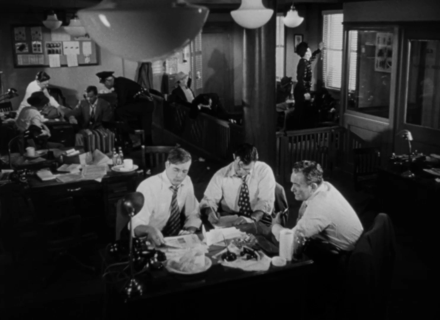 He Walked by Night screenshot 4