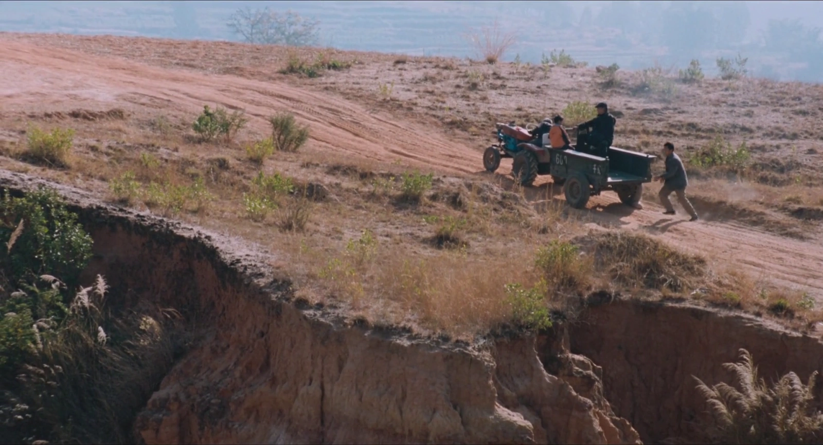 Riding Alone for Thousands of Miles screenshot 4