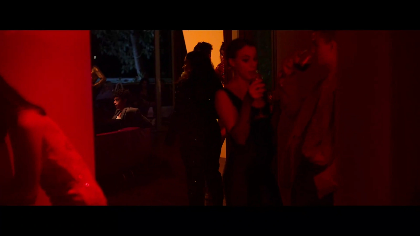 Through My Window 3: Looking at You screenshot 4