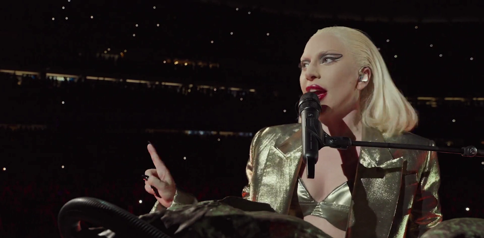 Gaga Chromatica Ball screenshot 2