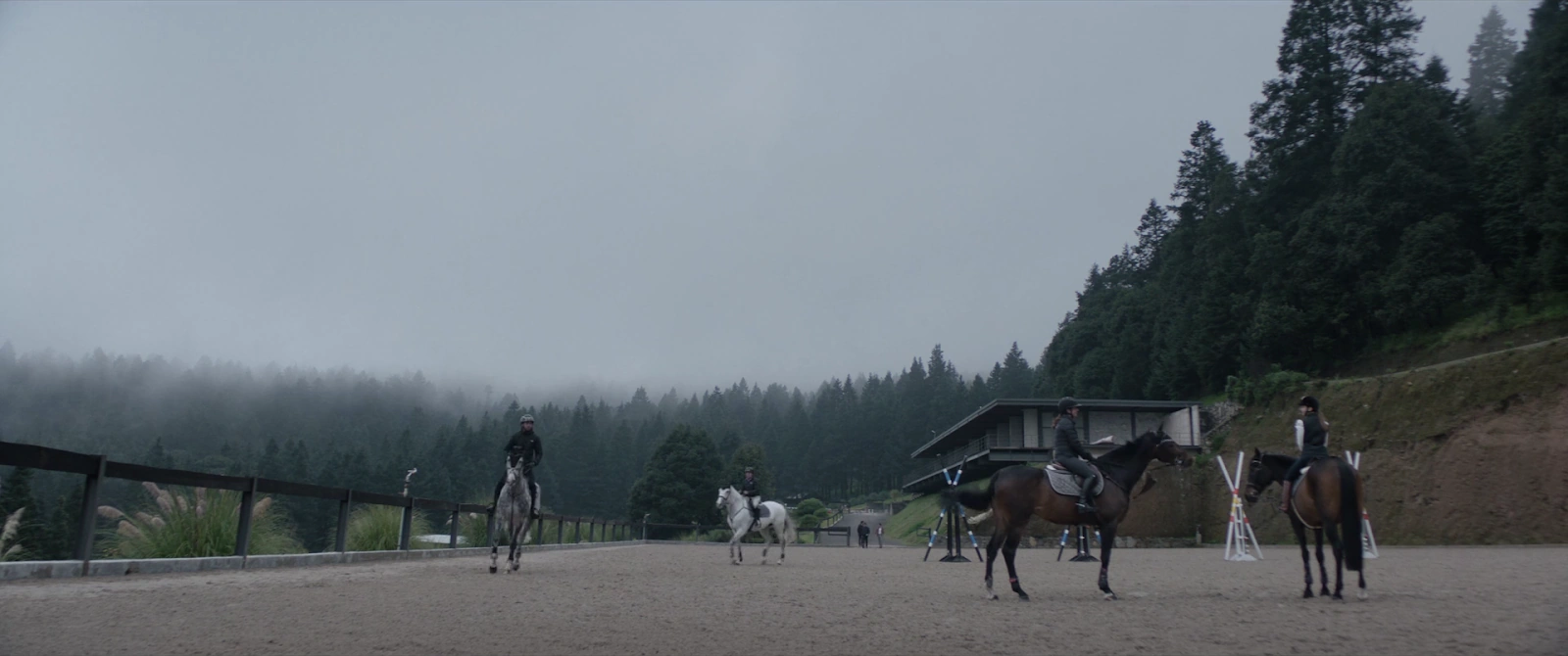 Untamed Royals screenshot 5