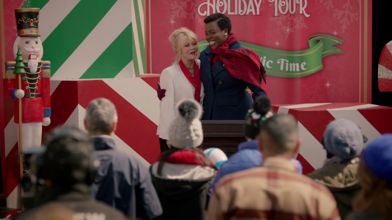 Ms. Christmas Comes to Town screenshot 2
