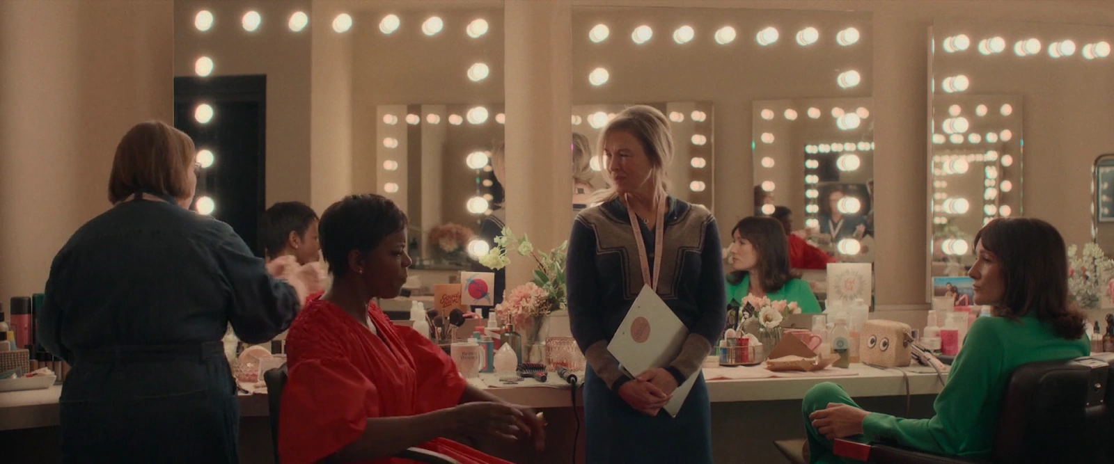 Bridget Jones: Mad About the Boy screenshot 1