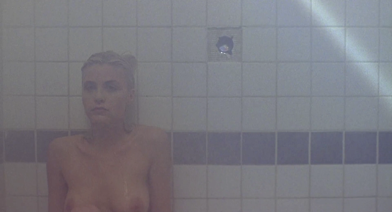 Two Moon Junction screenshot 1