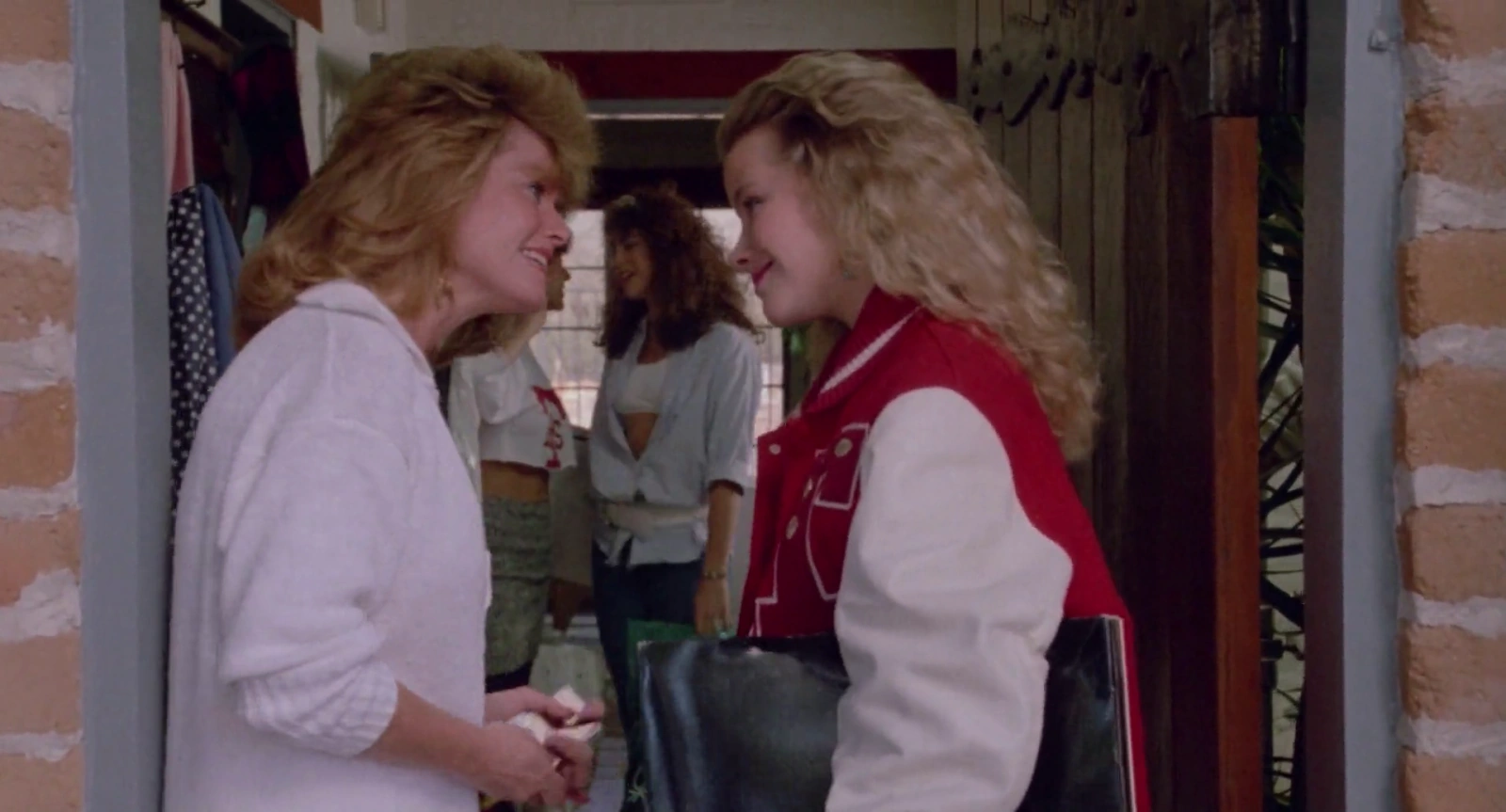 Can't Buy Me Love screenshot 2
