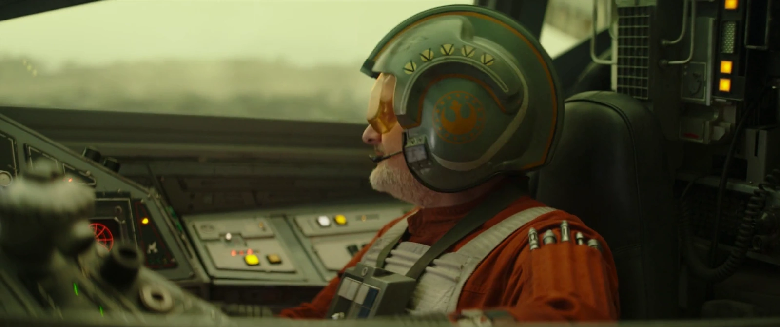 The Mandalorian and Grogu screenshot 2