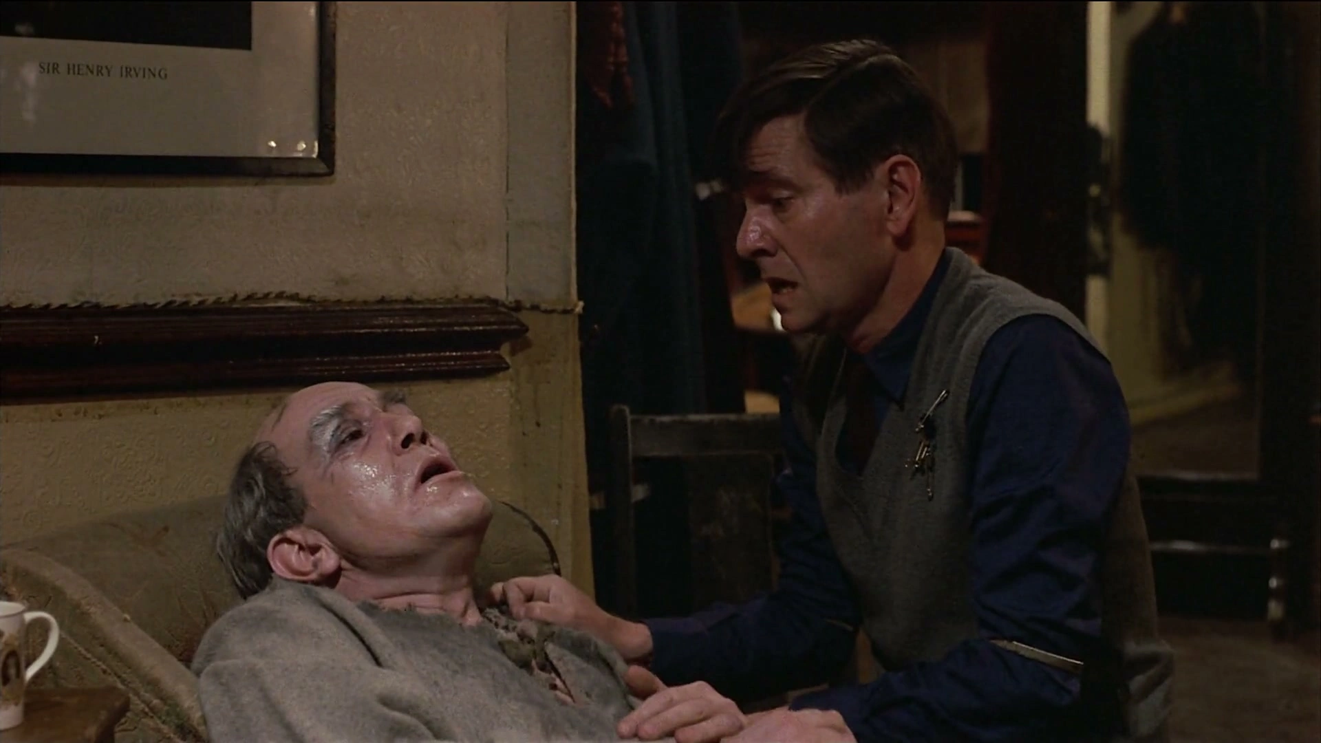 The Dresser screenshot 3
