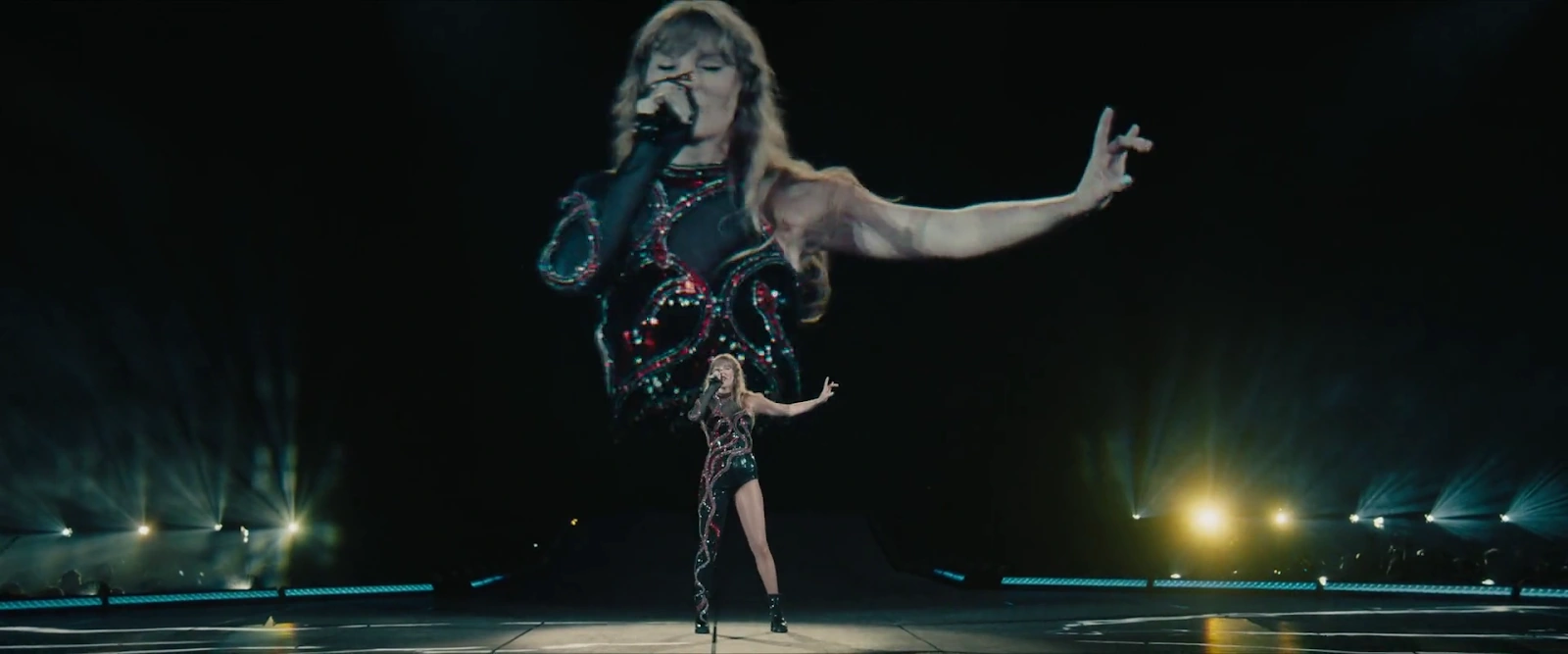 TAYLOR SWIFT | THE ERAS TOUR screenshot 4