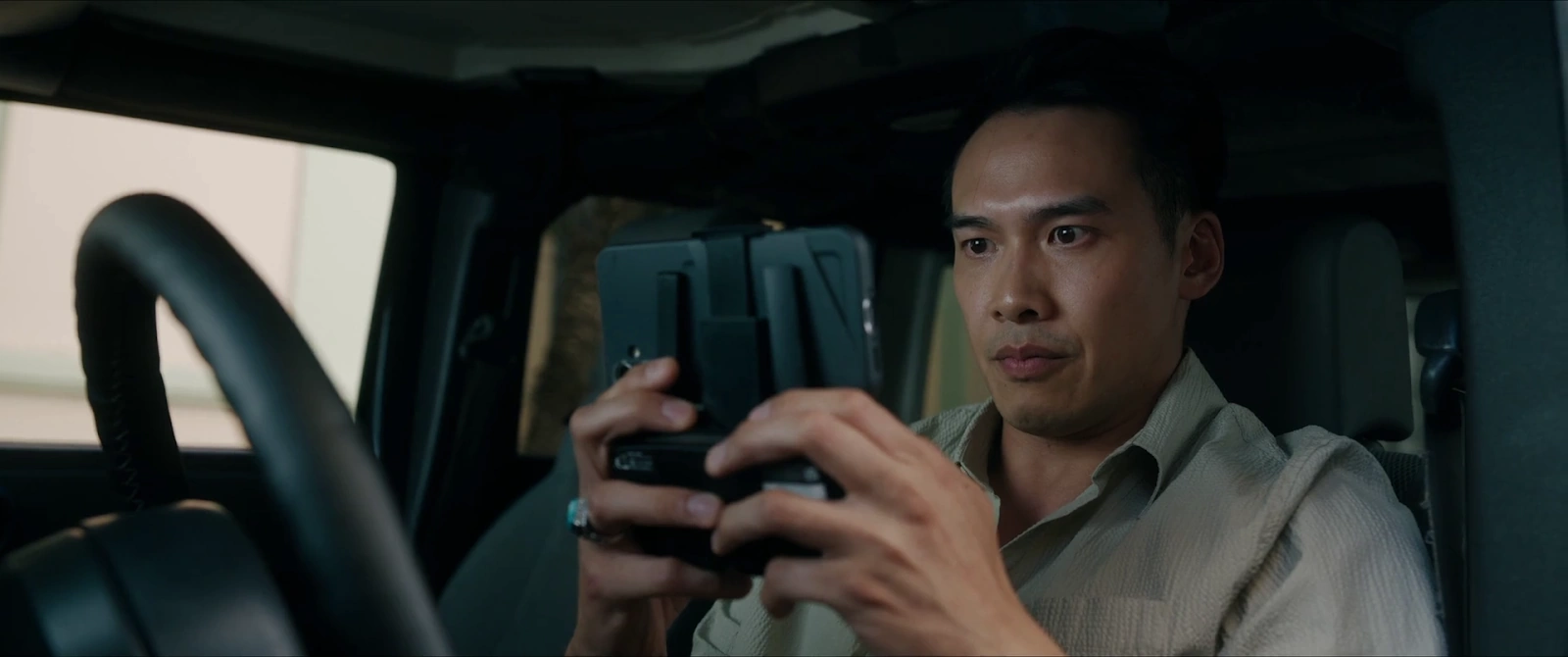 In the Grey screenshot 4