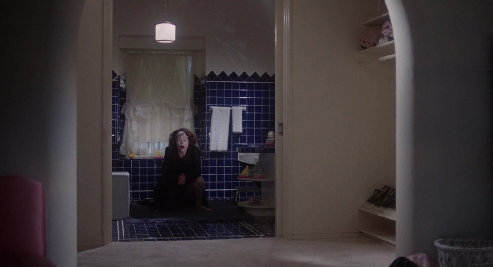 Mommie Dearest screenshot 1
