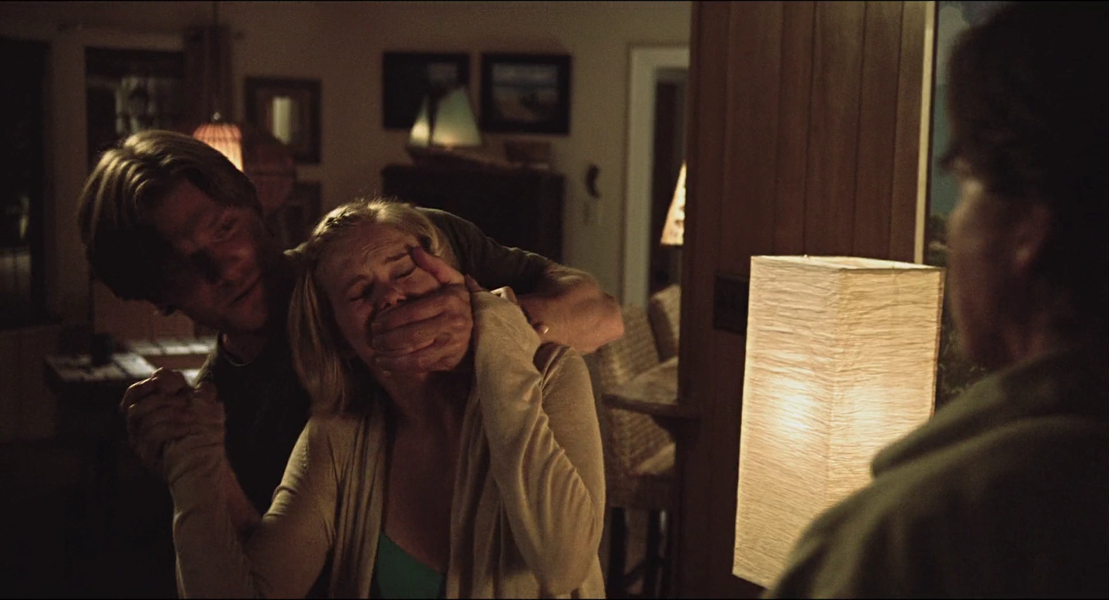 Shark Night 3D screenshot 4