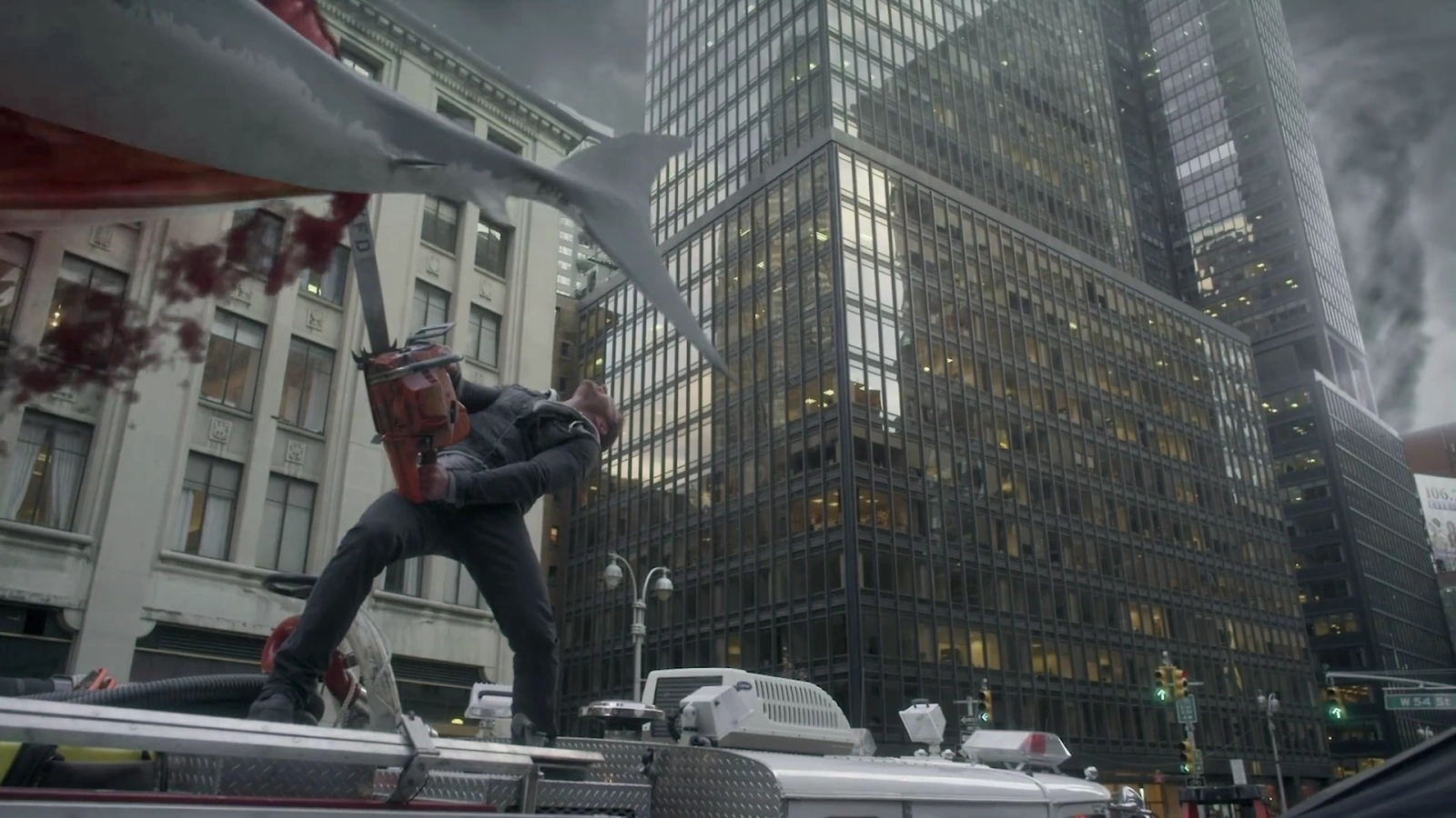 Sharknado 2: The Second One screenshot 2