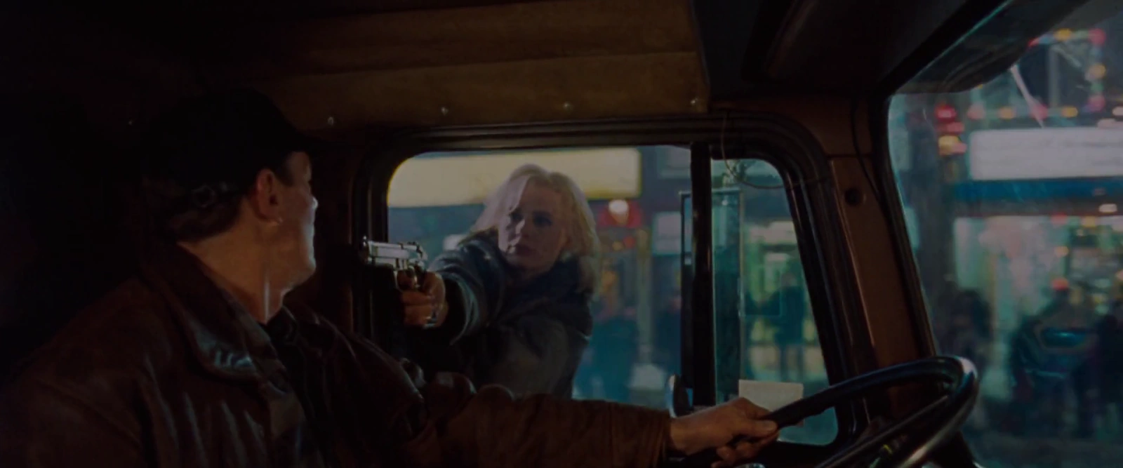The Long Kiss Goodnight screenshot 1