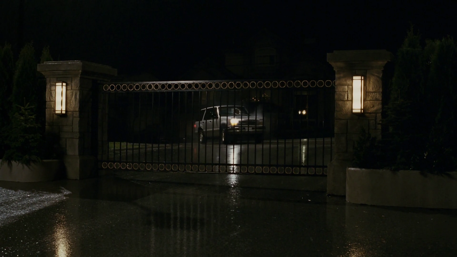 While She Was Out screenshot 4