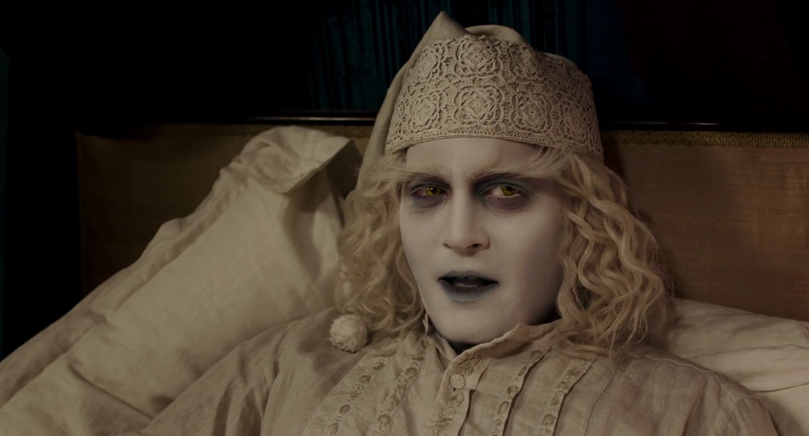 Alice Through the Looking Glass screenshot 5
