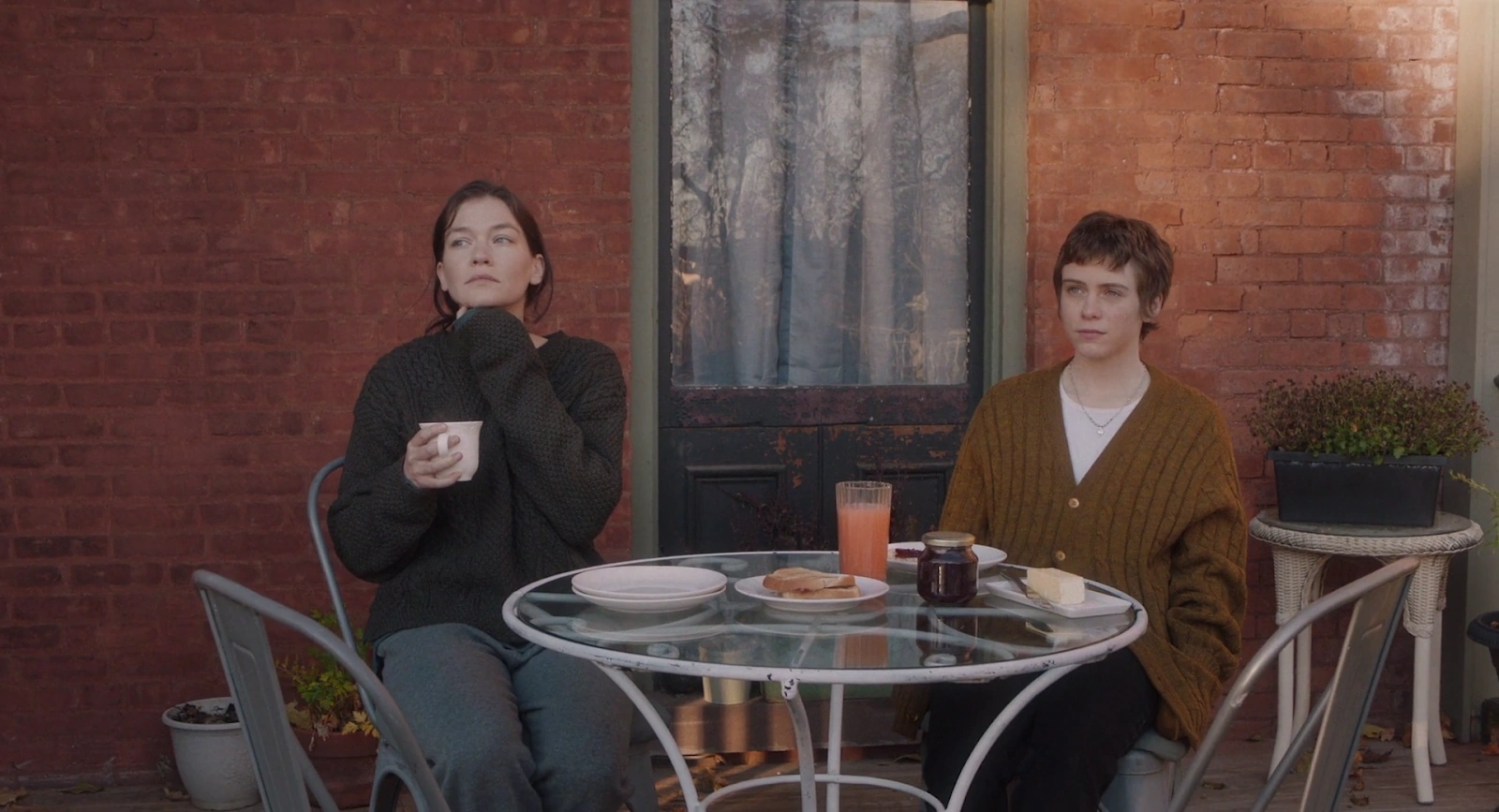 The Adults screenshot 4