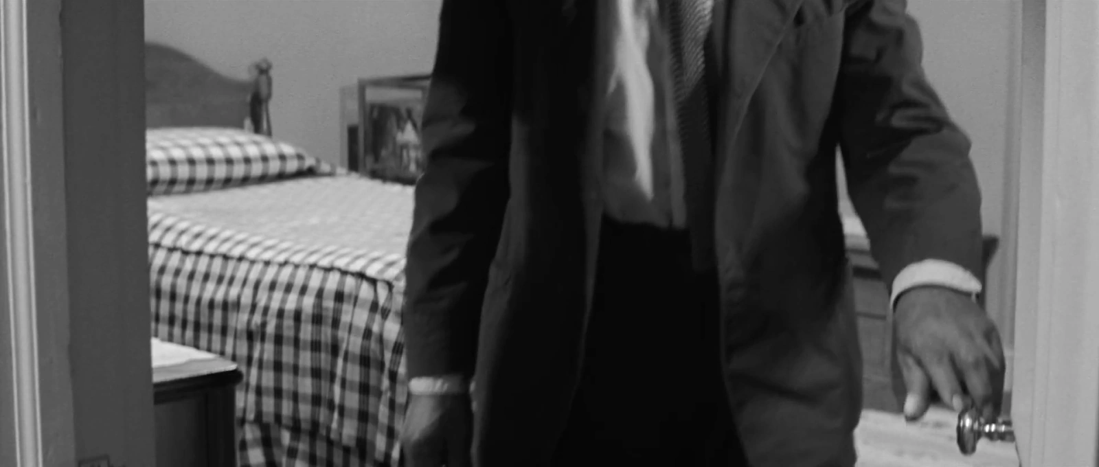 Man Afraid screenshot 2