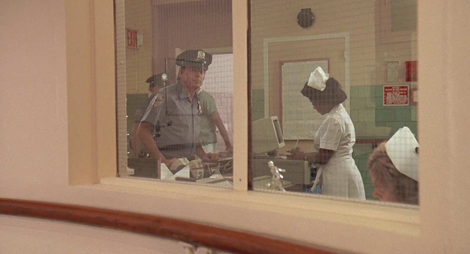 *batteries not included screenshot 2