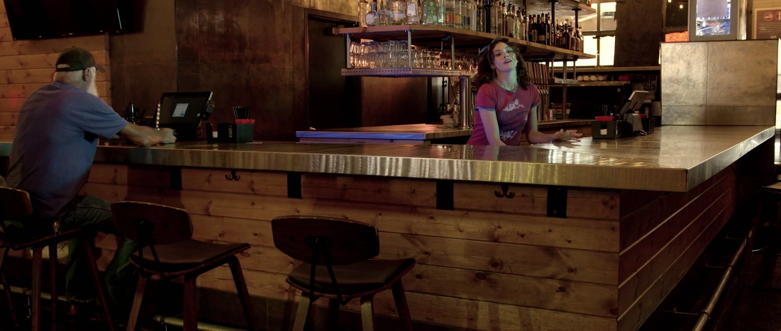 Girl With a Gun screenshot 3