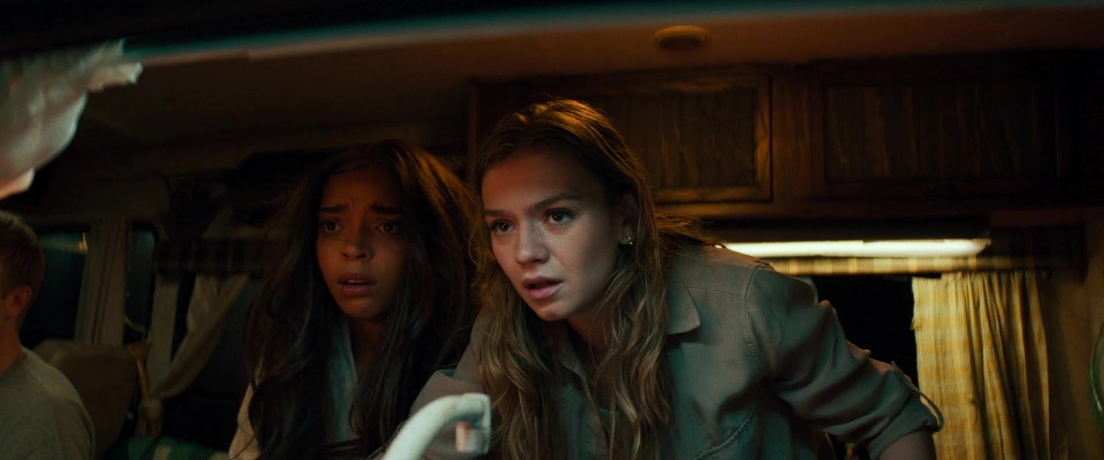 Don't Turn Out the Lights screenshot 2