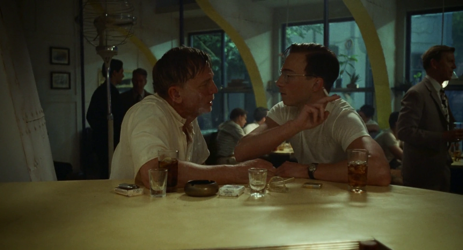 Queer screenshot 5