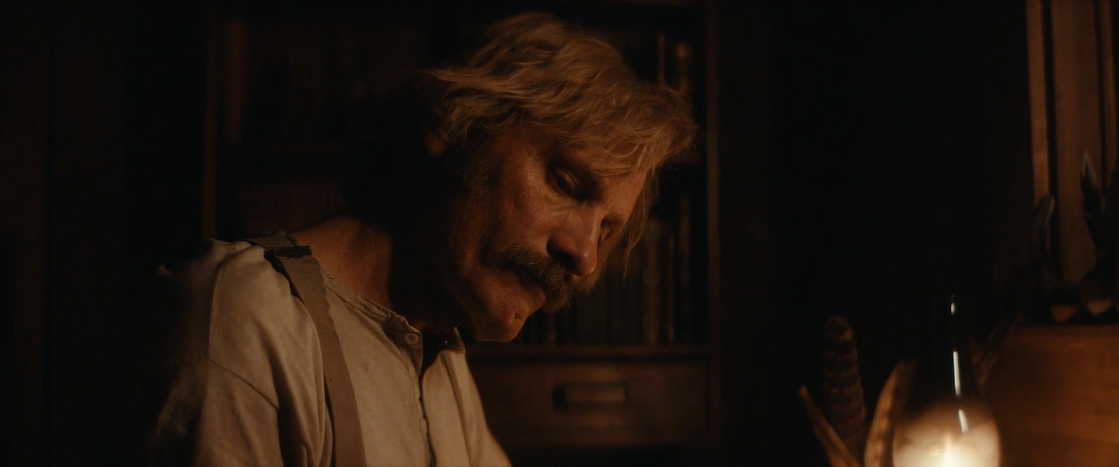 The Dead Don't Hurt screenshot 2