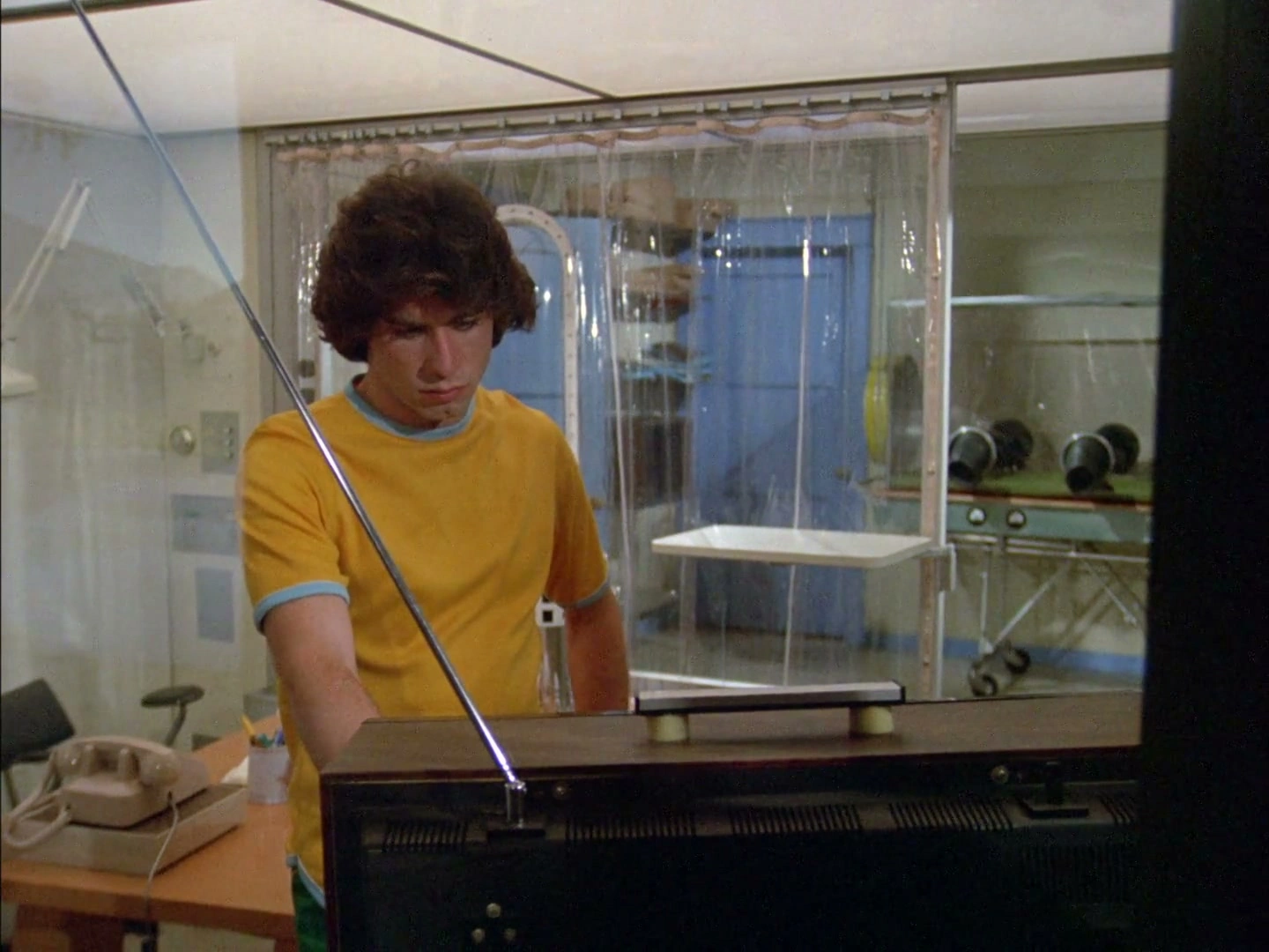 The Boy in the Plastic Bubble screenshot 1