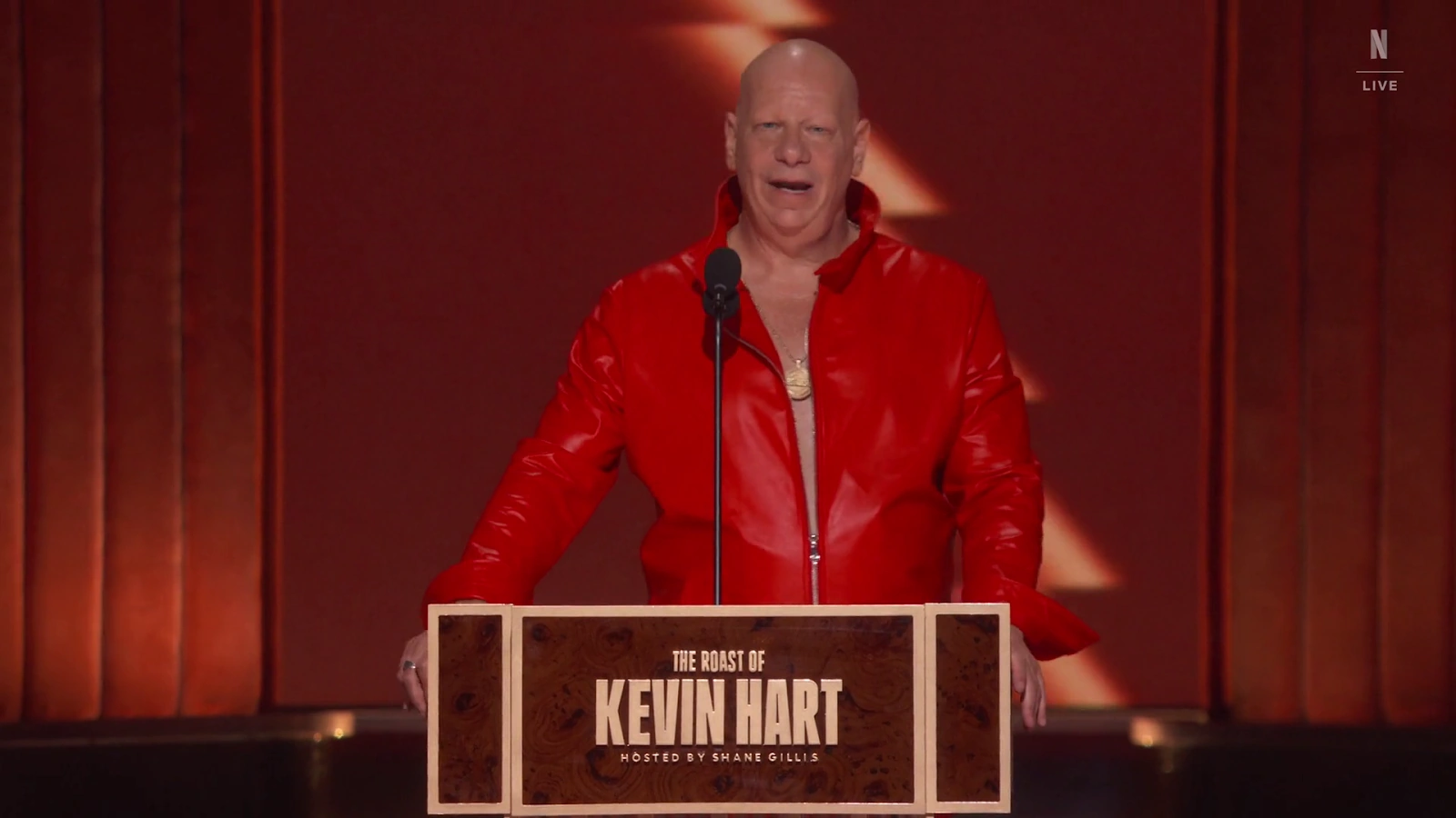 The Roast of Kevin Hart screenshot 4