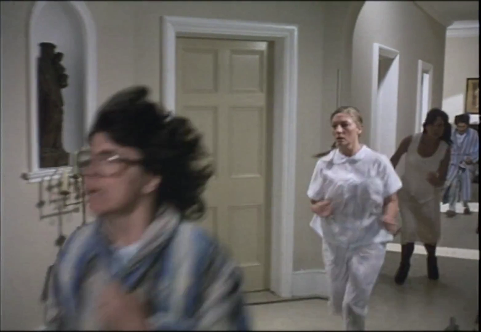 Nuns on the Run screenshot 4