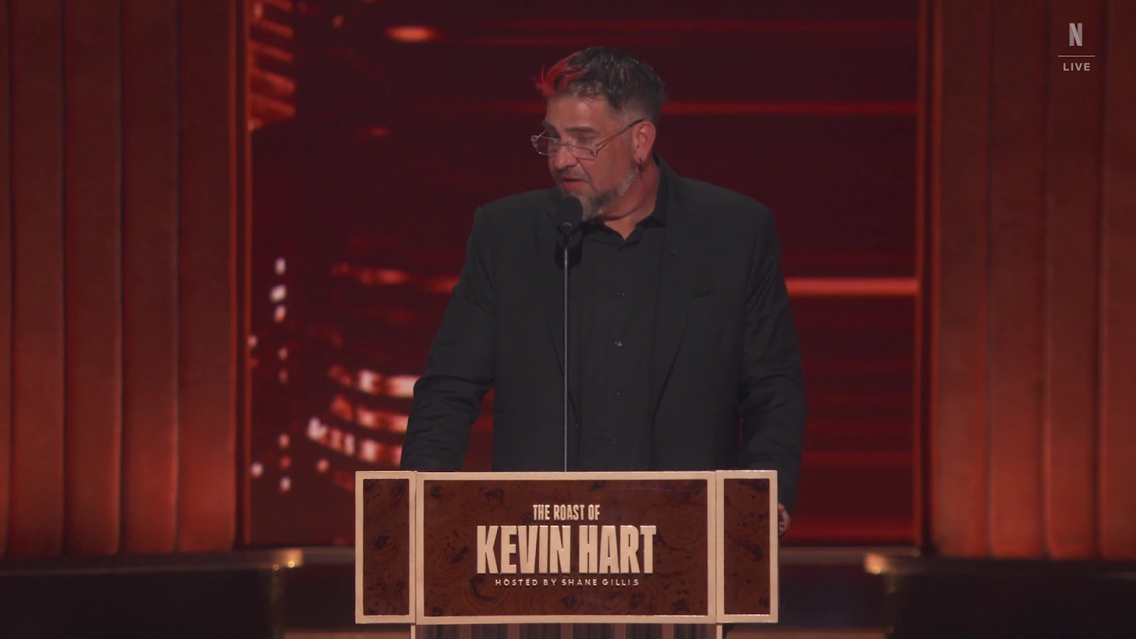 The Roast of Kevin Hart screenshot 5